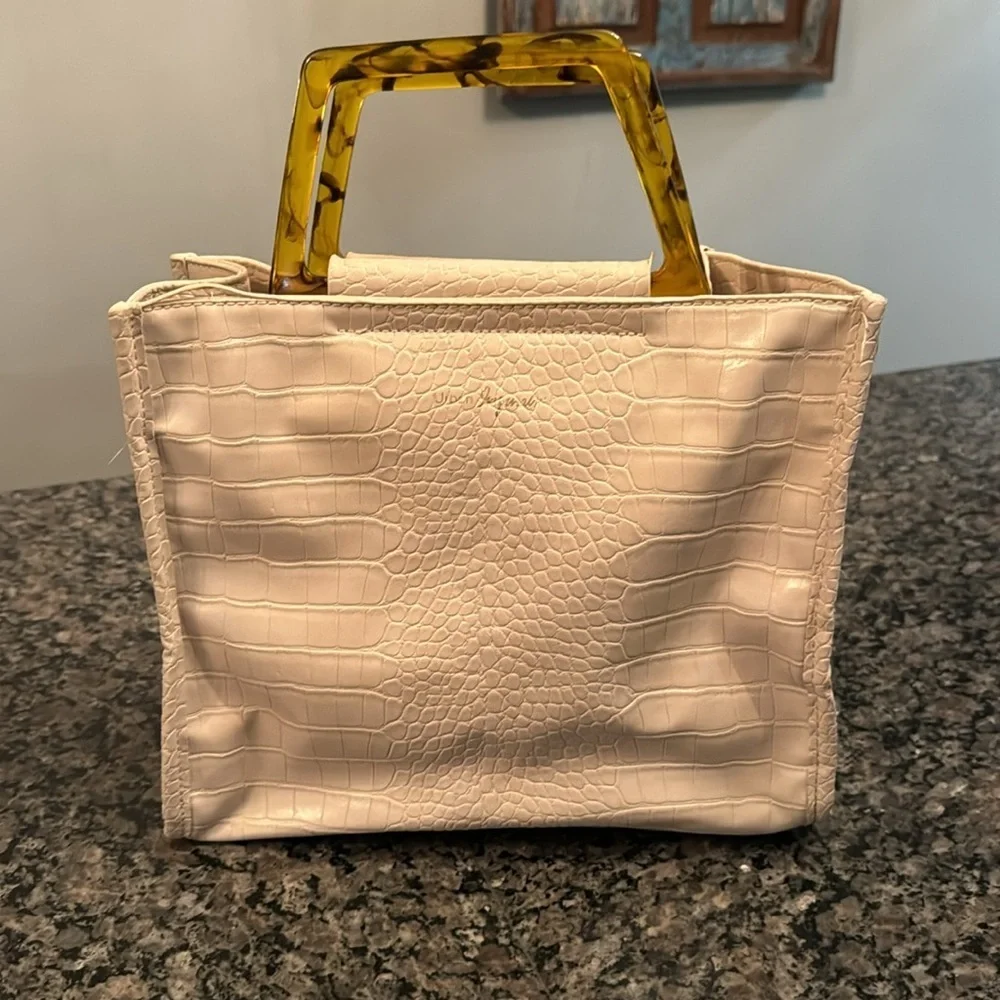 Urban originals iconic love bag - Picture 3 of 12